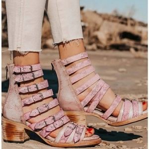 FREEBIRD SANDAL CASSANDRA WOMENS SHOES BOOTS 9 PINK SNAKESKIN